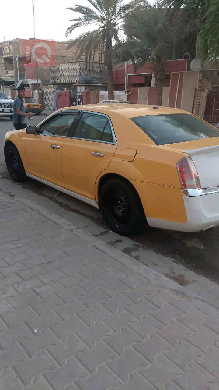 كرايسلر 300